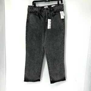 Frayed NWT women’s high rise ankle straight jeans 31